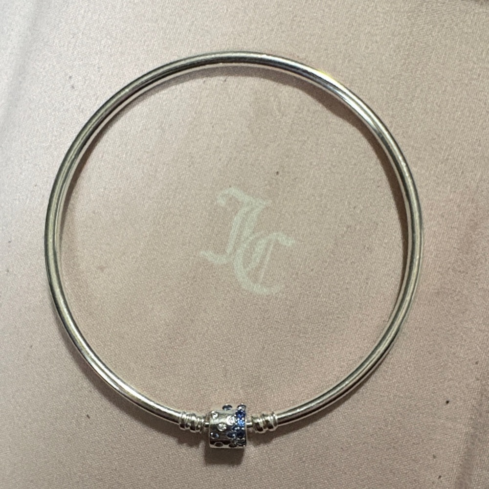 bangle bracelet OS